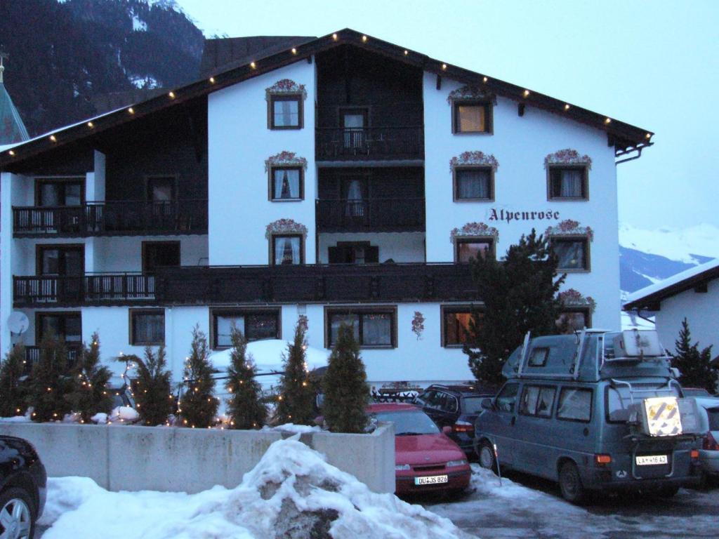 Hotel Garni Alpenrose Ischgl Bagian luar foto